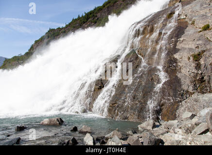 La ville pittoresque de Nugget tombe dans Mendenhall Glacier Park (Juneau, Alaska). Banque D'Images