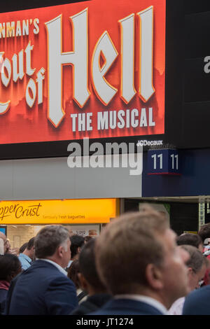 Londres, Royaume-Uni. 07Th Aug, 2017. L'enfer - dix plates-formes sont fermées à la gare de Waterloo pour tout le mois d'août pour une mise à niveau de plates-formes. Crédit : Guy Bell/Alamy Live News Banque D'Images