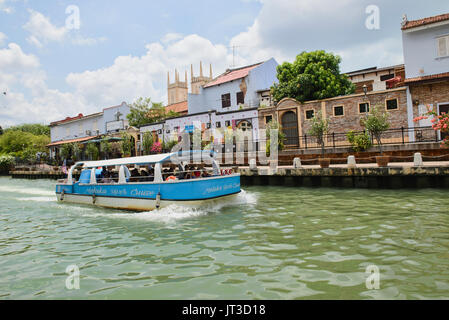 Bateau de croisière sur la rivière Melaka, Malacca, Malaisie Banque D'Images