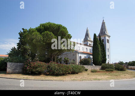 Saint Agnes Church, église catholique romaine dans la partie croate de Medulin resort sur la Riviera d'Istrie. Également connu sous le nom de Sanky Agnes Church Banque D'Images