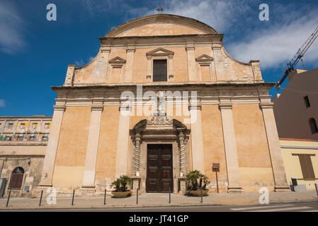 Sassari en Sardaigne, la façade baroque de l'église de Sant'Antonio Abate à Sassari, Sardaigne. Banque D'Images