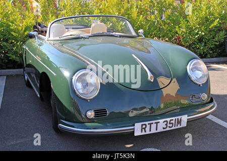 1973 Porsche 356 Speedster un reg, Holly's Diner et Crouch Motel, Burnham Road, Latchingdon, Essex, Angleterre, Grande-Bretagne, Royaume-Uni, UK, Europe Banque D'Images