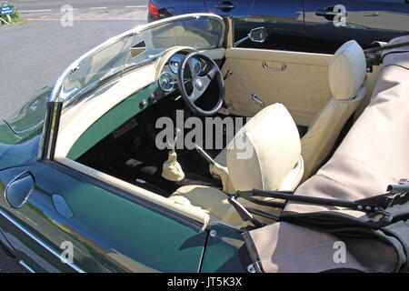 1973 Porsche 356 Speedster un reg, Holly's Diner et Crouch Motel, Burnham Road, Latchingdon, Essex, Angleterre, Grande-Bretagne, Royaume-Uni, UK, Europe Banque D'Images