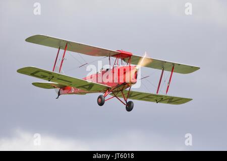 De Havilland Tiger Moth Tiger 9 de l'équipe de démonstration de l'aéronautique Banque D'Images