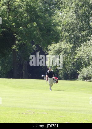 Un golfeur sur le green Banque D'Images