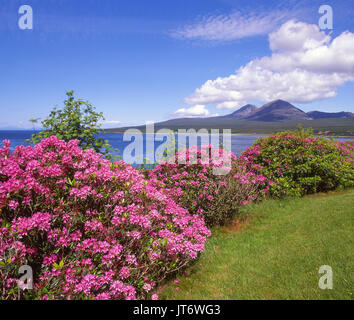 Une très belle vue sur les Paps of Jura de tout le son d'Islay Caol Ila à sur Islay, Argyll Banque D'Images