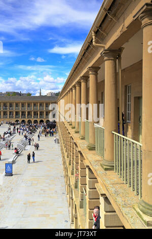 L'ouverture récente de la Pièce Hall après une £19 millions de programme de conservation et de transformation, Halifax, West Yorkshire, Angleterre, Royaume-Uni. Banque D'Images