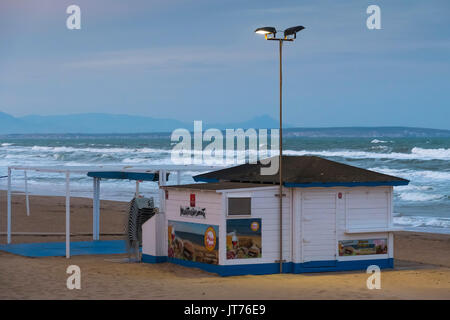 Plage au crépuscule, Torre del Mar, Costa Blanca, Alicante, Espagne, Europe Banque D'Images