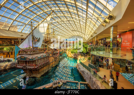 EDMONTON, CANADA - LE 7 JUILLET 2017 : St.Maria navire pirate dans le West Edmonton Mall. Son le plus grand centre commercial en Amérique du Nord et le dixième grand Banque D'Images