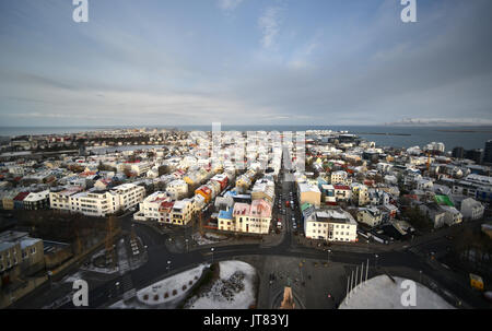 Vue depuis l'église Hallgrímskirkja, Reykjavik, Islande, en hiver Banque D'Images