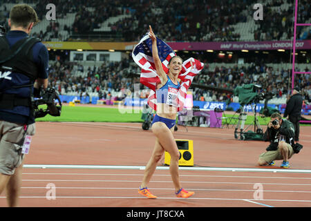 Londres, Royaume-Uni. 07-Août-17. Jennifer Simpson de l'USA célèbre son 2ème place du 1500m lors de la finale 2017, championnats du monde IAAF, Queen Elizabeth Olympic Park, Stratford, London, UK. Crédit : Simon Balson/Alamy Live News Banque D'Images