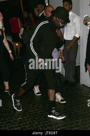 West Hollywood, CA. 7e août 2017. will.i.am au covoiturage Karaoke : la série sur Apple Musique fête de lancement au Chateau Marmont à West Hollywood, Californie le 7 août 2017. Credit : Faye Sadou/media/Alamy Punch Live News Banque D'Images