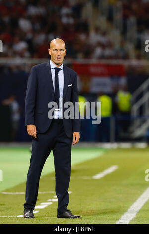 Skopje, Macédoine. 8e août, 2017. Zinedine Zidane Entraîneur du Real Madrid FINALE SUPER COUPE entre le Real Madrid vs Manchester United match à l'arène nationale II Philipo Skopje (Macédoine), le 8 août 2017 . Más Información Gtres Crédit : Comuniación sur ligne, S.L./Alamy Live News Banque D'Images