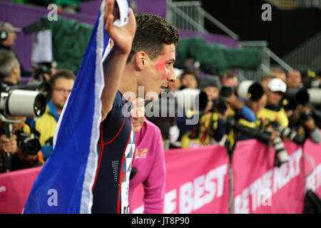 Londres, Royaume-Uni. 8 Août, 2017. Pierre-Ambroise BOSSE représentant la France célèbre sa victoire avec les spectateurs après avoir remporté la finale du 800 m Hommes aux Championnats du monde IAAF, 2017, Queen Elizabeth Olympic Park, Stratford, London, UK. Crédit : Simon Balson/Alamy Live News Banque D'Images