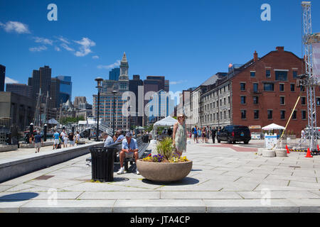 Boston, Massachussetts, USA - Juillet 2,2016 : Architecture dans le port de Boston. C'est un port naturel et de l'estuaire de la baie du Massachusetts. Tourisme Boston annua Banque D'Images