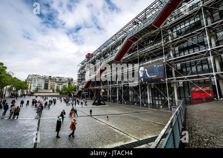 Centre Pompidou (Centre Pompidou) Building dans le quartier Beaubourg du 4ème arrondissement de Paris, France, Europe Banque D'Images