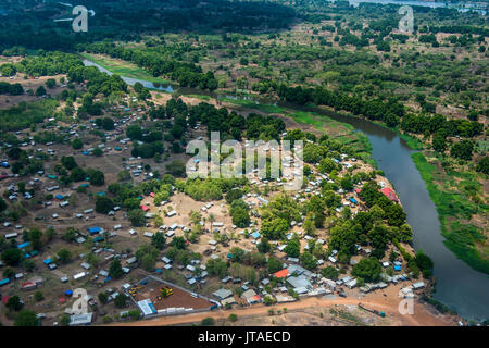 Vue aérienne de la rivière du Nil Blanc, Juba, Soudan du Sud, l'Afrique Banque D'Images