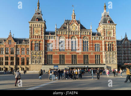 La gare centrale, Amsterdam, Pays-Bas, Europe Banque D'Images