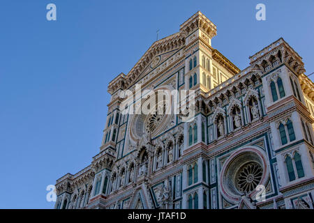 La cathédrale Santa Maria del Fiore, au lever du soleil, Site du patrimoine mondial de l'UNESCO, Florence, Toscane, Italie, Europe Banque D'Images