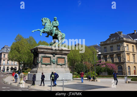 Statue de Napoléon, l'Hôtel de Ville de Rouen, Normandie, France, Europe Banque D'Images