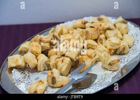 Mini tartes au fromage, les champignons et la viande Banque D'Images