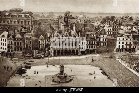 Ruines de la Grand Place, St Quentin, France Banque D'Images