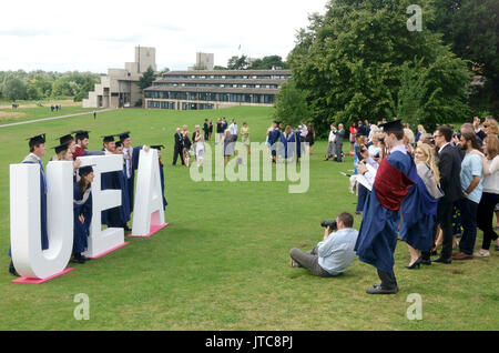 Le jour de la remise des diplômes de l'université à l'UEA Banque D'Images