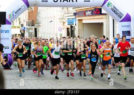 Début de la course de dix kilomètres de Norwich Banque D'Images