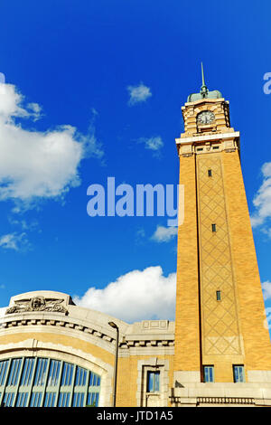 Achevé en 1912, le marché de l'Ouest de Cleveland, Ohio, est un marché qui est devenu un point de repère pour les visiteurs de voir et les résidents à shop dans. Banque D'Images