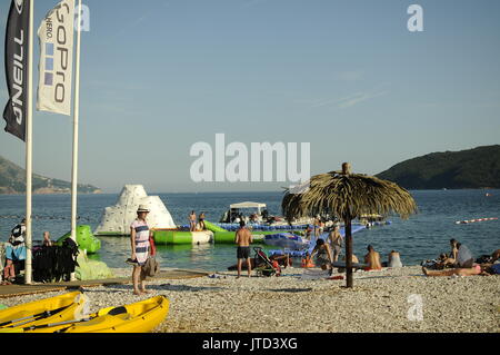 Scènes de mer locaux dans la ville de Budva Monténégro Banque D'Images