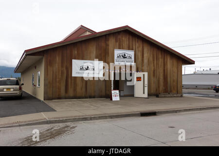 Wrangell, Alaska, USA - Le 24 juillet 2017 : le centre culturel de l'association coopérative de Wrangell, à l'avant dans le centre-ville de Wrangell st. Banque D'Images
