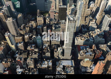 Vue vers le bas de l'Empire State Building, New York City Banque D'Images