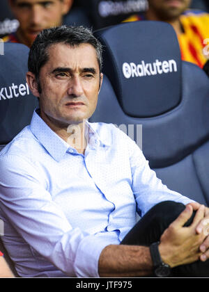 Ernesto Valverde sur le banc. 52ème Trophée Joan Gamper entre FC Barcelone et Chapecoense en provenance du Brésil. Le Barça a gagné 5-0 avec des buts marqués par Deulofeu, Banque D'Images