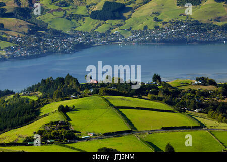 Terres agricoles à la jonction, et d'Otago Harbour et péninsule d'Otago, Dunedin, Nouvelle-Zélande, île du Sud Banque D'Images