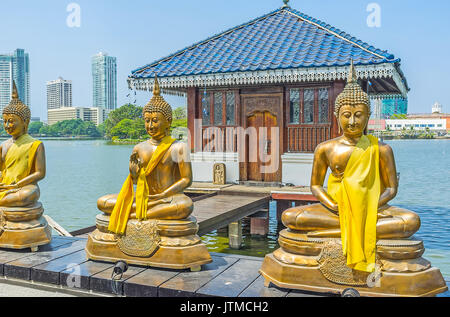 Le lac temple de Seema Malaka est complexe unique, debout sur le lac Beira sur trois plates-formes, occupé avec bâtiments en bois et décorées avec des numero Banque D'Images