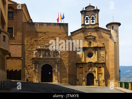 Musée de Navarre à Pampelune. La façade a été préservée depuis le 16e siècle Banque D'Images
