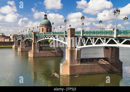 Pont Saint-Pierre sur la Garonne à Toulouse, France. Banque D'Images