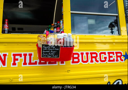 En dehors d'un bac Sause burger mobile bus. Banque D'Images