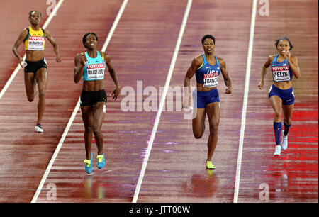 Bahamas' Shaunae Miller-Uibo s'arrête d'en tête avant d'USA Phyllis Francis remporte la finale du 400 m femmes lors de la sixième journée des Championnats du monde IAAF 2017 à la London Stadium. Banque D'Images