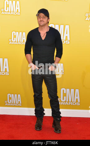 NASHVILLE, TN - 1 novembre : Kip Moore sur le Macy's Tapis Rouge à la 46th Annual CMA Awards à l'Arène Bridgestone à Nashville, TN le 1 novembre 2012. © mpi99/MediaPunch Inc. Banque D'Images