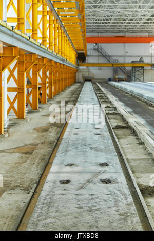Les dalles de béton Fabrication production f en béton armé. Banque D'Images