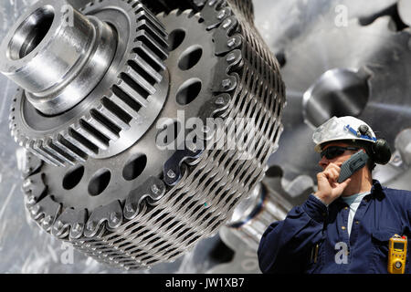 Engrenages et pignons de chaîne de distribution large powered by Banque D'Images