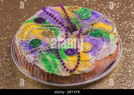 King Cake sur Gold Glitter Banque D'Images