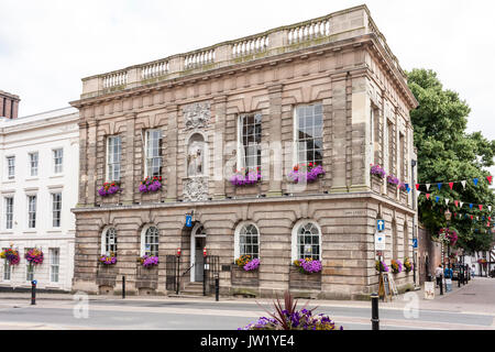 The court House, Visitor information Center, Warwick, Warwickshire, Angleterre, GB, Royaume-Uni Banque D'Images