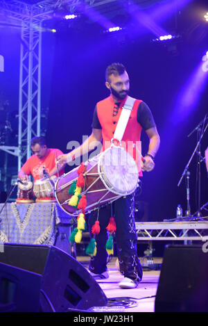 Dhol Foundation au 2017 Wickham Music Festival Banque D'Images