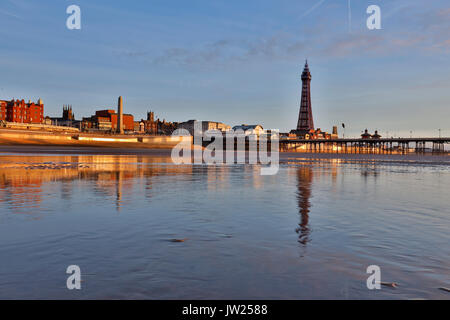 La tour de Blackpool, Lancashire ; Shore ; Royaume-Uni ; Banque D'Images