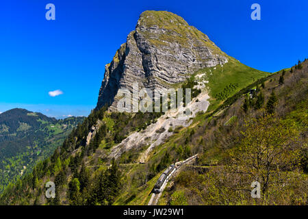 Gipfel Dent de Jaman Gipfel oberhalb von Berner Alpen, Montreux, Vaud, Suisse Banque D'Images