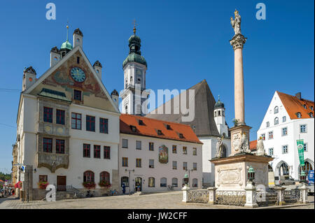 Mairie, ville église paroissiale St Georg, la colonne mariale, Marienplatz, Freising, Upper Bavaria, Bavaria, Germany Banque D'Images