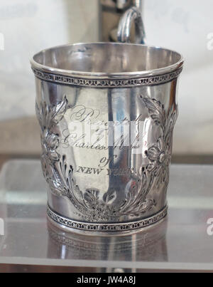 Présentation cup, ville et Witherell orfèvres, Montpelier VT, actif à partir de 1838, de l'argent 1845 Musée de Bennington Bennington, VT DSC08696 Banque D'Images