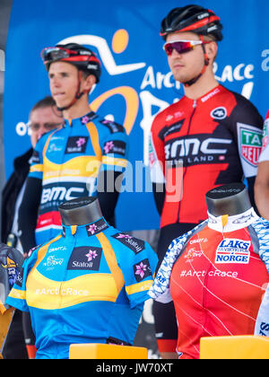 Photo à partir de l'Arctique des Noway annuel. Une compétition cycliste sur 4 jours dans la partie nord de la Norvège. Les cyclistes du monde entier en pro, continental et des équipes d'amateurs en compétition chaque année. Banque D'Images